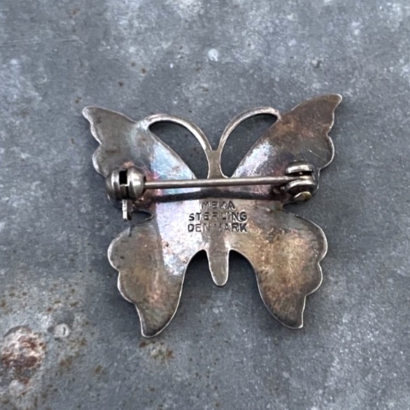 Vintage Meka Sterling Denmark signed Butterfly w/ blue and black enamel Brooch - Picture 2 of 2